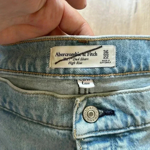 NWT Abercrombie & Fitch 7” Dad Shorts Curve Love High Rise Plus Sz 36/22 - Picture 3 of 10